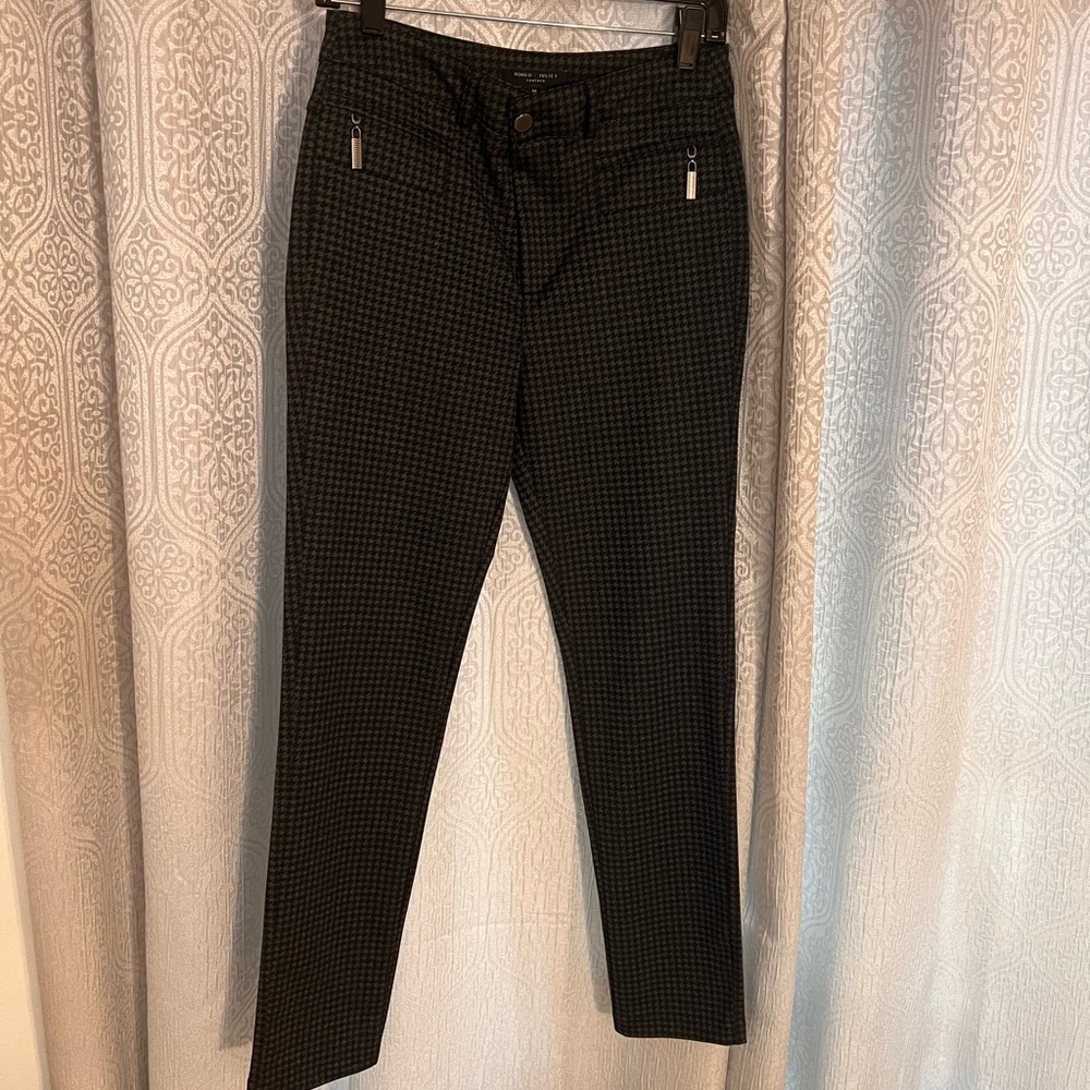 Cropped Pants with Pattern